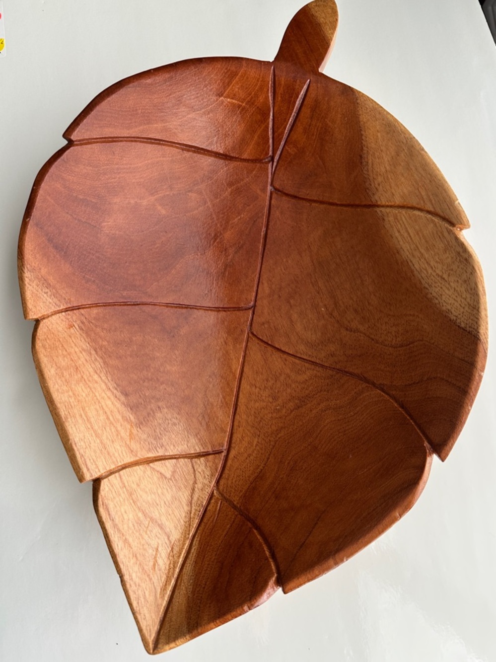 Vintage Hand-Carved Leaf Wooden Decorative Bowl - Warm Chestnut